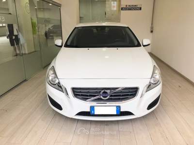 Volvo S60 D2 Business Bianco usata Torino