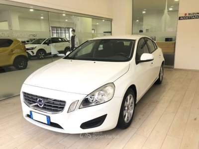 Volvo S60 D2 Business Bianco usata Torino