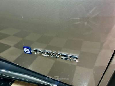 Nissan X-Trail e-Power e-4orce 4WD 5 posti Tekna Tetto&Nappa&Bose Beige usata Melegnano