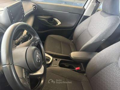 Toyota Yaris Cross 1.5h AdventureE E-CVT 116cv Argento usata Roma