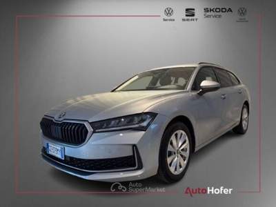Skoda Superb 2.0 TDI DSG Wagon Selection Camera DAB+ LED Navi Argento usata Chiusa