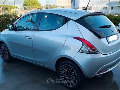 Lancia Ypsilon Ypsilon Argento usata Modugno