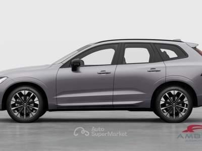 Volvo XC60 B5 AWD Mild hybrid Benzina Plus Dark Argento usata Corciano