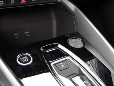 Audi A3 1.5 tfsi mhev S line edition 150cv s-tronic Bianco usata Seveso