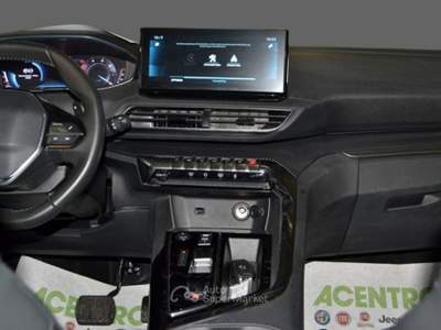 Peugeot 5008  - bluehdi 130 s&s eat8 allure pack Grigio usata CAGLIARI
