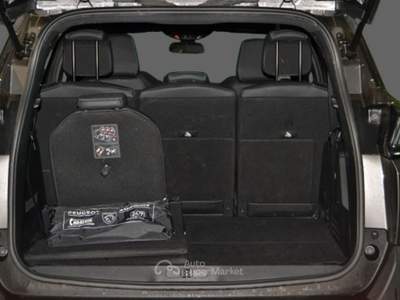 Peugeot 5008  - bluehdi 130 s&s eat8 allure pack Grigio usata CAGLIARI
