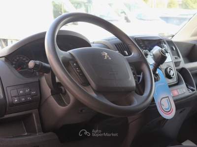 Peugeot Boxer 335 2.2 BlueHDi 140 S&S L3H2 PREZZO IMPONIBILE Rosso usata DUE CARRARE