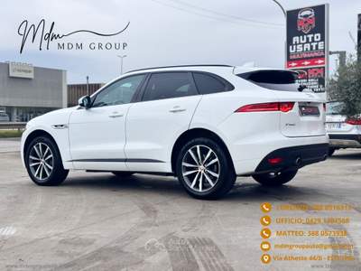 Jaguar F-Pace F-Pace 3.0 D V6 300 CV AWD aut. R-Sport Bianco usata Este