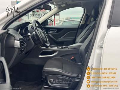 Jaguar F-Pace F-Pace 3.0 D V6 300 CV AWD aut. R-Sport Bianco usata Este