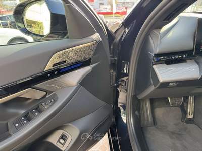 BMW Serie 5 520d 520 520d 48V s-drive MSport Pro auto Blu/Azzurro usata Pomezia