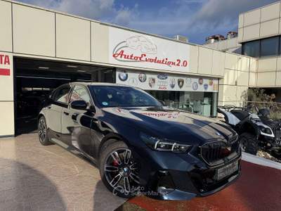 BMW Serie 5 520d 520 520d 48V s-drive MSport Pro auto Blu/Azzurro usata Pomezia