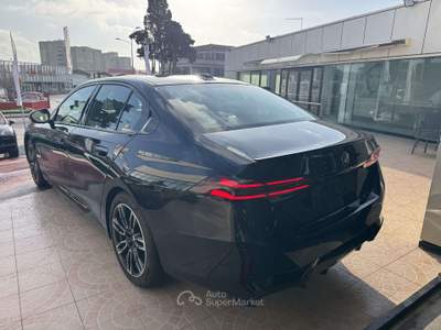BMW Serie 5 520d 520 520d 48V s-drive MSport Pro auto Blu/Azzurro usata Pomezia