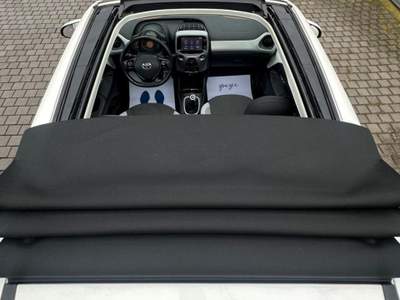 Toyota Aygo 1.0 VVT-i 69 CV 5 porte x-play Bianco usata Venezia