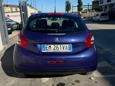 Peugeot 208 208 3p 1.4 hdi 8v Allure Blu/Azzurro usata Sant'Antimo