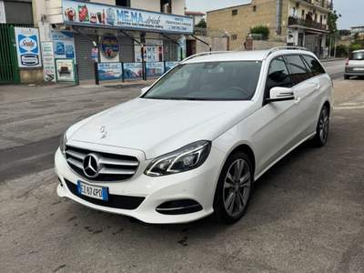 Mercedes-Benz Classe E E 250 BlueTEC S.W. 4Matic Automatic Premium Bianco usata Sant'Antimo