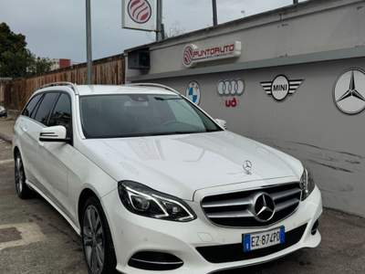 Mercedes-Benz Classe E E 250 BlueTEC S.W. 4Matic Automatic Premium Bianco usata Sant'Antimo