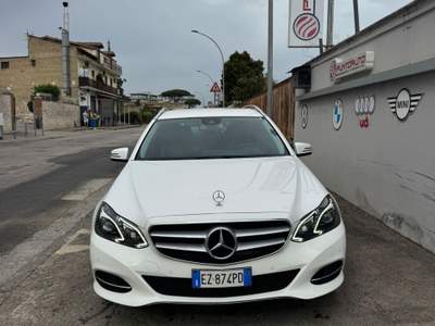 Mercedes-Benz Classe E E 250 BlueTEC S.W. 4Matic Automatic Premium Bianco usata Sant'Antimo