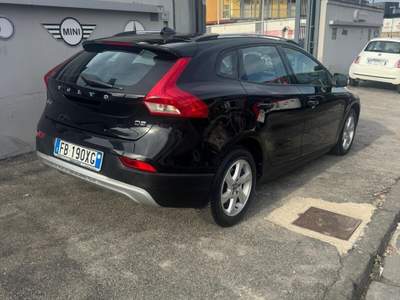 Volvo V40 Cross Country 1.6 Summum s/b-xeno Nero usata Sant'Antimo