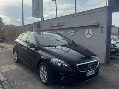 Volvo V40 Cross Country 1.6 Summum s/b-xeno Nero usata Sant'Antimo