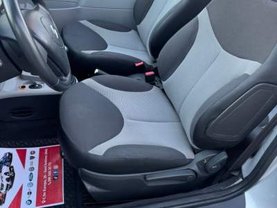 Citroen C3 Pluriel 1.4 HDi 70CV Pack Techno D&G Argento usata Sant'Antimo