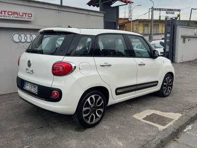 Fiat 500L 120 CV Lounge Bianco usata Sant'Antimo
