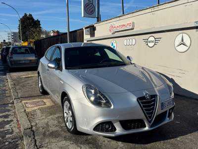 Alfa Romeo Giulietta III 2010 1.6 jtdm(2) Distinctive Grigio usata Sant'Antimo