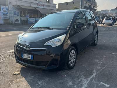 Toyota Verso-S Verso-S 1.3 Lounge mt Nero usata Sant'Antimo