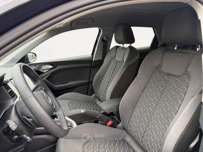 Audi A1 30 1.0 tfsi Identity Black 116cv s-tronic usata Rovigo