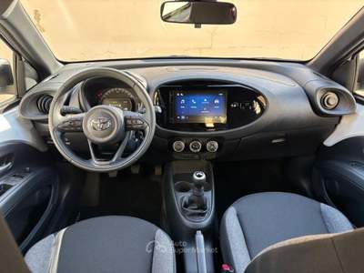 Toyota Aygo 1.0 VVT-i 72 CV 5 porte Active Bianco usata Reggio di Calabria