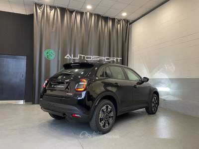 Fiat 600 600 Hybrid 110 CV DCT MHEV Serie Speciale Icon Nero usata Leini