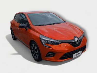 Renault Clio Full Hybrid E-Tech 145 CV 5 porte Evolution Arancione usata Pisa