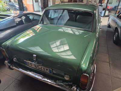 Rolls Royce Silver Shadow Silver Shadow 6.8 II Verde usata Modena