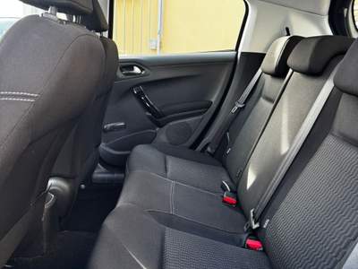 Peugeot 208 null Blu/Azzurro usata Sant'Antimo