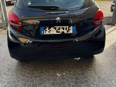 Peugeot 208 null Blu/Azzurro usata Sant'Antimo