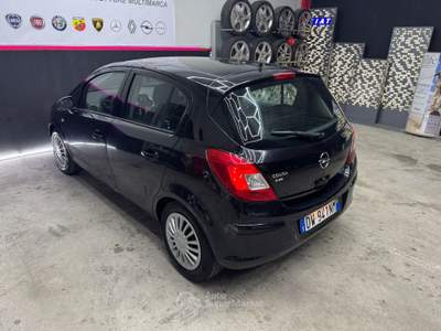 Opel Corsa OPEL CORSA 1.2 Benzina GPL VALIDO FINO 2032 ADATTA NEOPATENTATI Nero usata Annicco