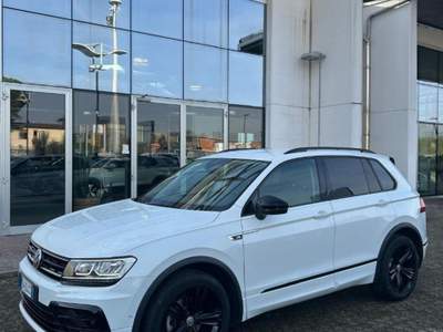 Volkswagen Tiguan 2.0 TDI SCR DSG Sport BlueMotion Technology Bianco usata Scandicci