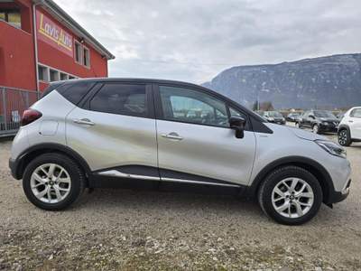 Renault Captur TCe 12V 90 CV Limited Grigio usata Lavis