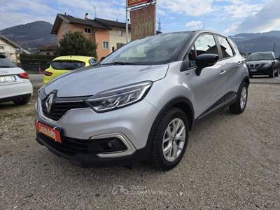 Renault Captur TCe 12V 90 CV Limited Grigio usata Lavis