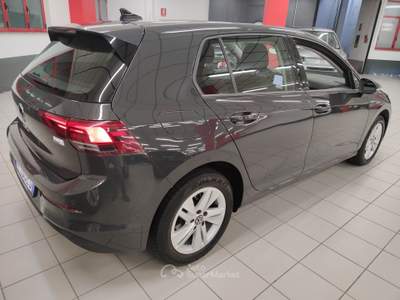 Volkswagen Golf 1.0 TSI 110cv EVO Life + Car Play Grigio usata LEGNANO