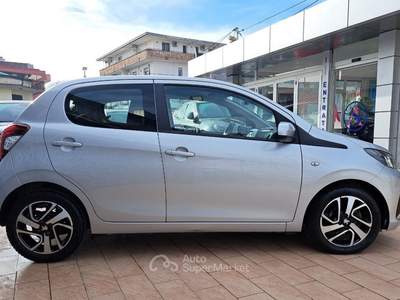 Peugeot 108 PureTech 82 5 porte Allure Argento usata Casoria