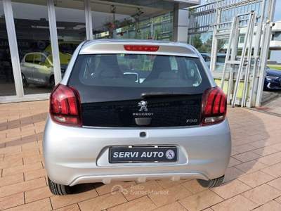 Peugeot 108 PureTech 82 5 porte Allure Argento usata Casoria
