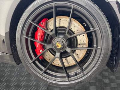 Porsche 911 911 Targa 4 GTS | IVA, BOSE, INNO, 20/21", RACE-TEX Nero usata Suzzara