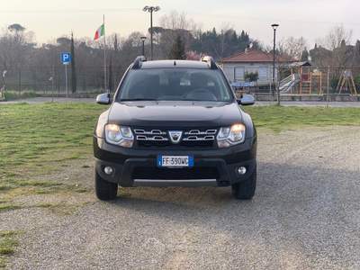 Dacia Duster Duster 1.5 dCi 110CV S&S 4x4 Serie Speciale Lauréate Family Nero usata Chiusi
