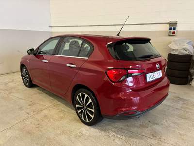 Fiat Tipo Tipo 5 porte II 2016 5p 1.6 mjt Lounge s&s 120cv Rosso usata MONTIRONE