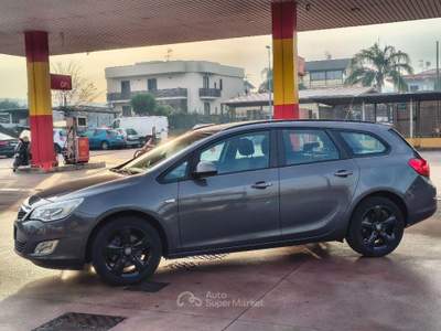 Opel Astra 1.7 CDTI 110 CV SW Cosmo Grigio usata Quarto