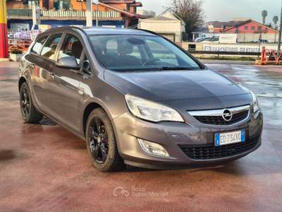 Opel Astra 1.7 CDTI 110 CV SW Cosmo Grigio usata Quarto