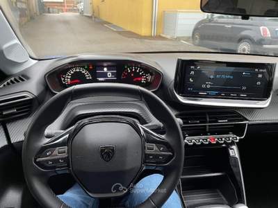 Peugeot 208 USATO PERFETTO SEMPRE TAGLIANDATO Blu/Azzurro usata Villafranca di Verona