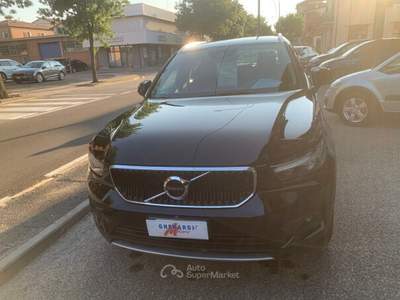 Volvo XC40 Geartronic Momentum Pro Nero usata Sassuolo