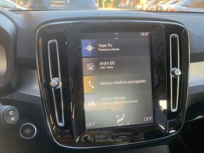 Volvo XC40 Geartronic Momentum Pro Nero usata Sassuolo