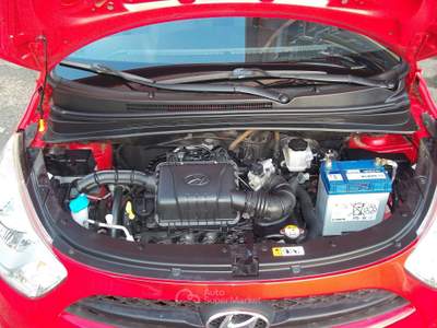 Hyundai i10 Hyundai i10 Comfort 1.1 12v Comfort Uniprop. Ok neopatentati E5B Rosso usata Moncalieri